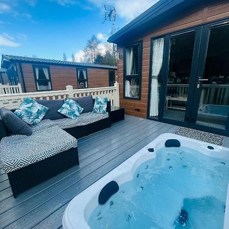 Buttermere Lodge With Hot Tub Barmby on the Moor Eksteriør bilde